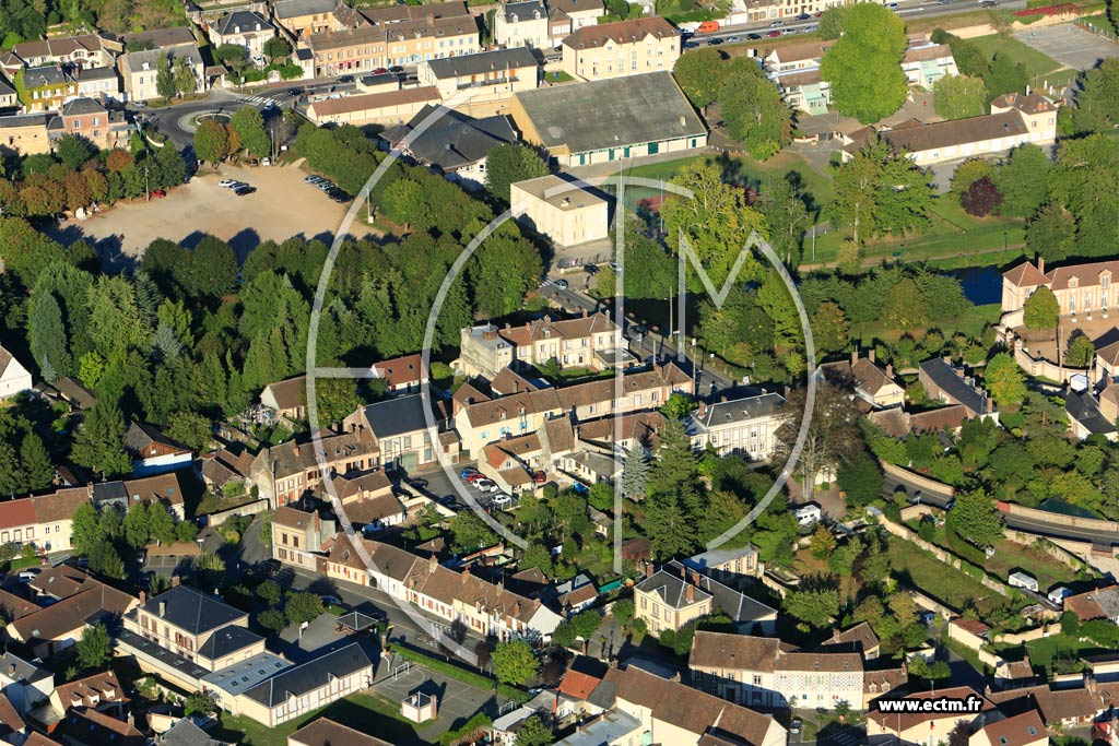 Photo arienne de Saint-Lubin-des-Joncherets