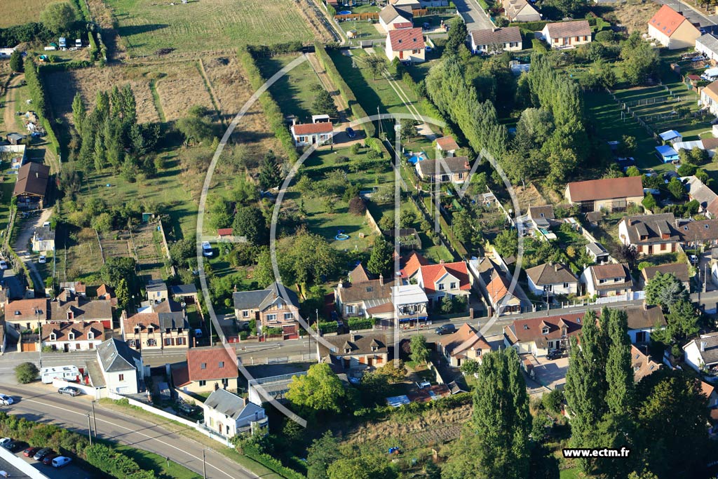 Photo arienne de Saint-Rmy-sur-Avre