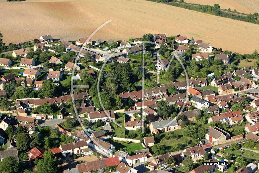Photo arienne de Vert-en-Drouais (Le Luat sur Vert)