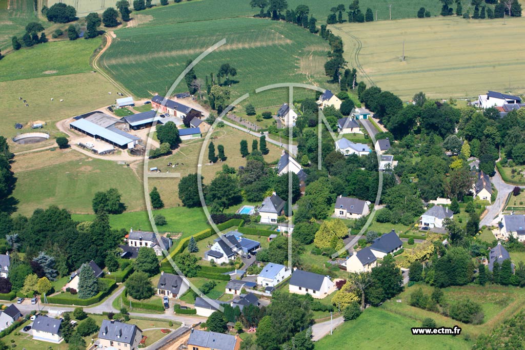 Photo arienne de La Chapelle-des-Fougeretz (Iz)