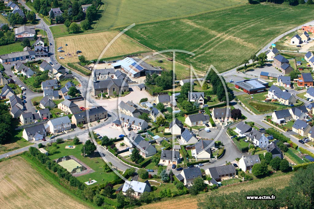 Photo arienne de La Chapelle-du-Lou