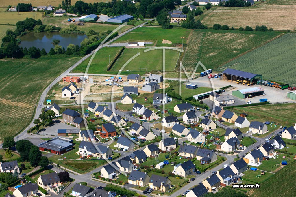 Photo arienne de La Chapelle-du-Lou