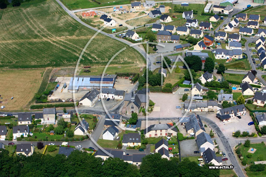 Photo arienne de La Chapelle-du-Lou