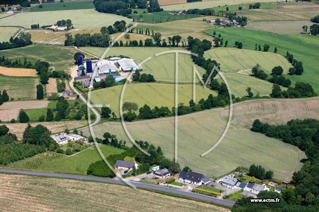 Photo arienne de Landujan (La ville Hautellier)