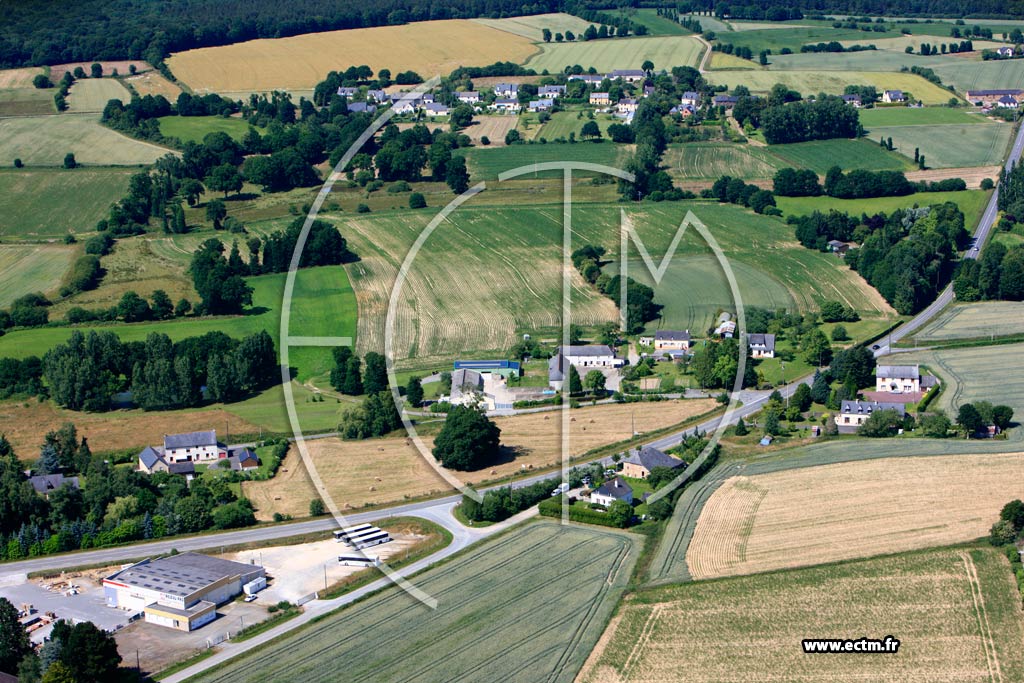 Photo arienne de Montauban de Bretagne (La Chnaie)