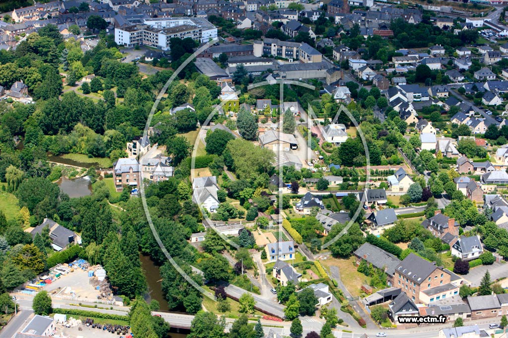 Photo arienne de Montfort sur Meu