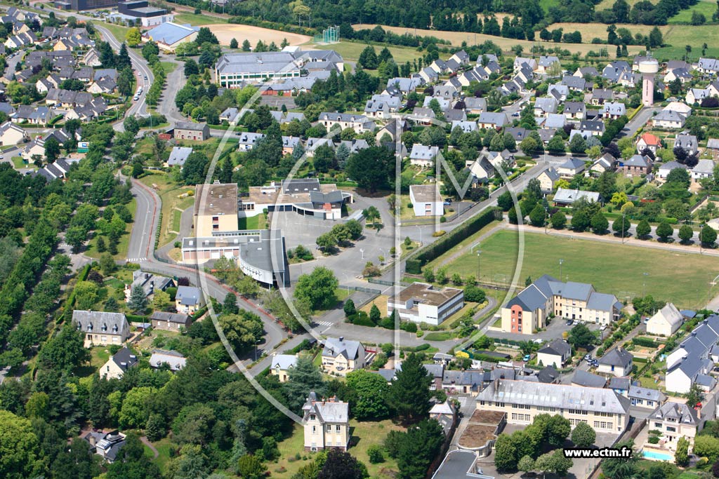 Photo arienne de Montfort sur Meu