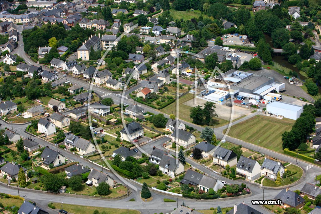 Photo arienne de Montfort sur Meu