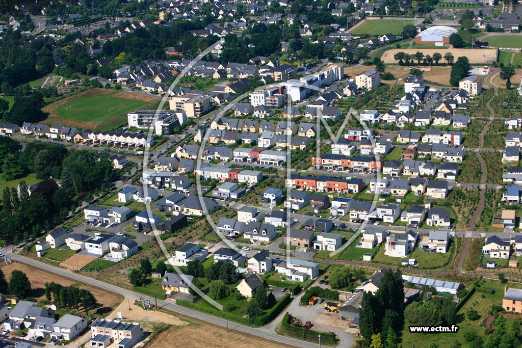 Photo arienne de Pac (Champalaune)