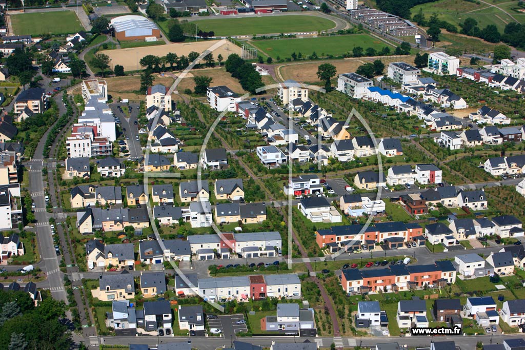 Photo arienne de Pac (Champalaune)