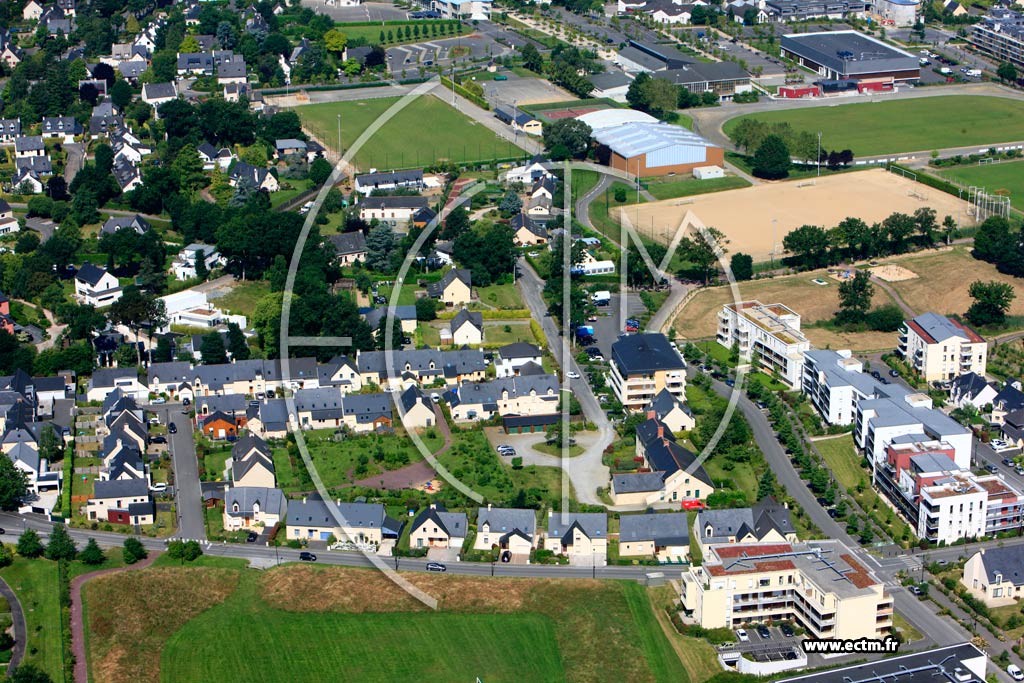 Photo arienne de Pac (Champalaune)