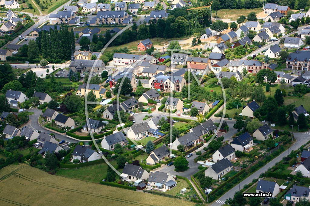 Photo arienne de Parthenay-de-Bretagne