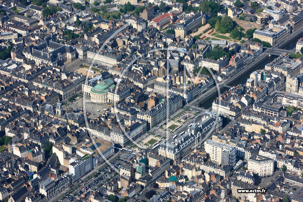 Photo arienne de Rennes (Parlement)