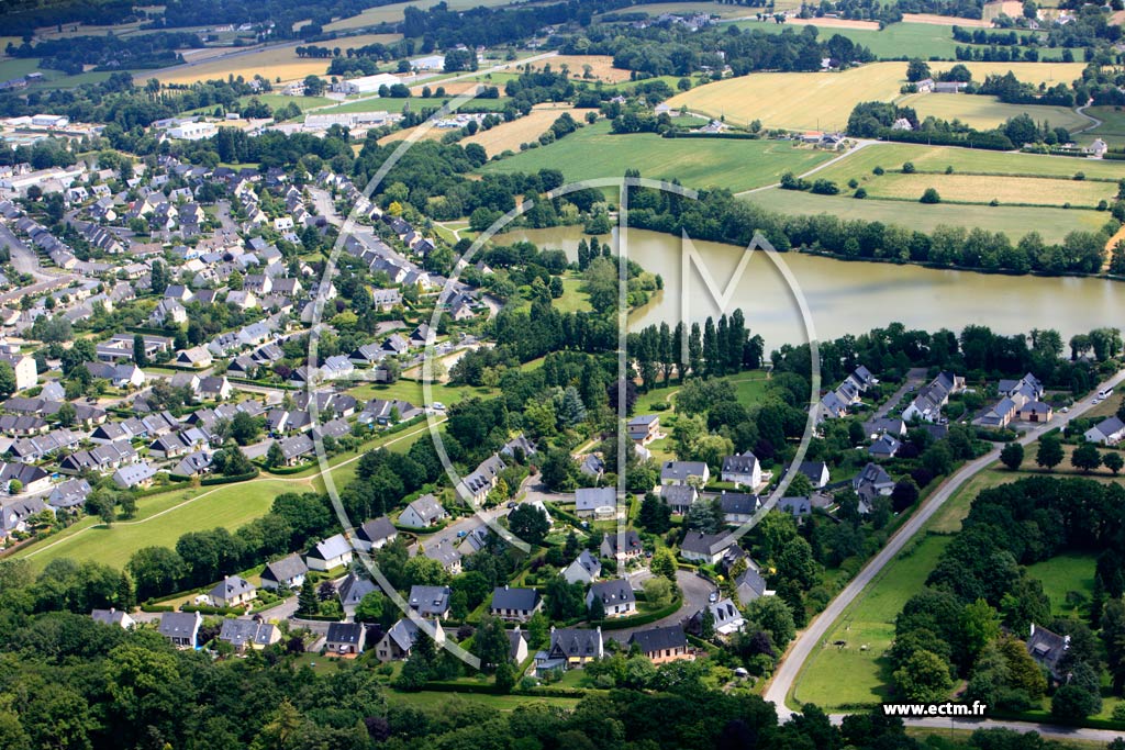 Photo arienne de Saint-Gilles