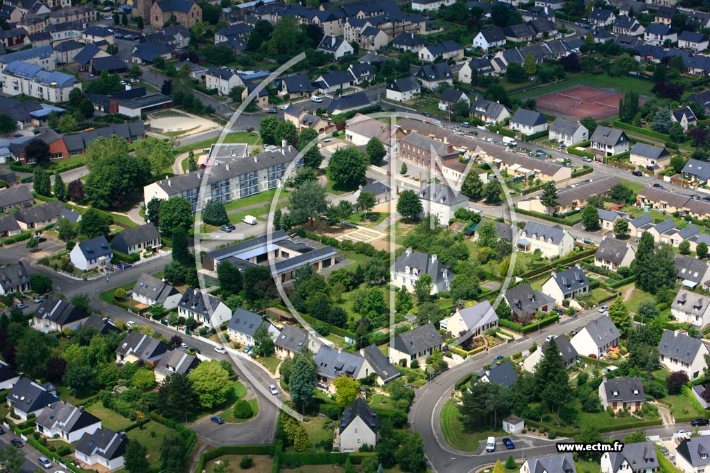 Photo arienne de Saint-Gilles
