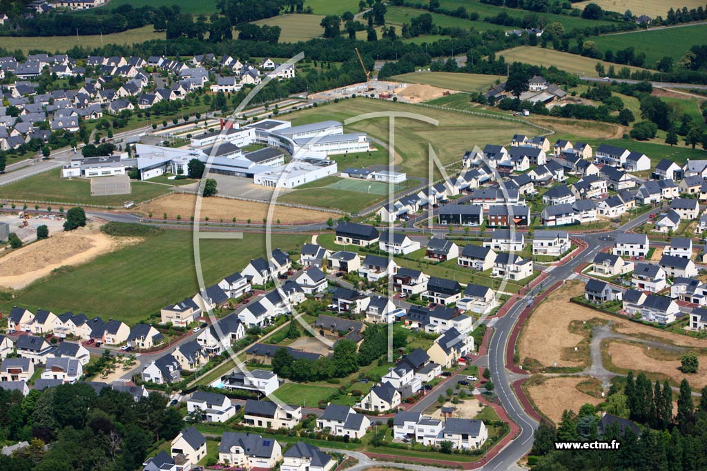 Photo arienne de Saint-Grgoire (Nord Est)
