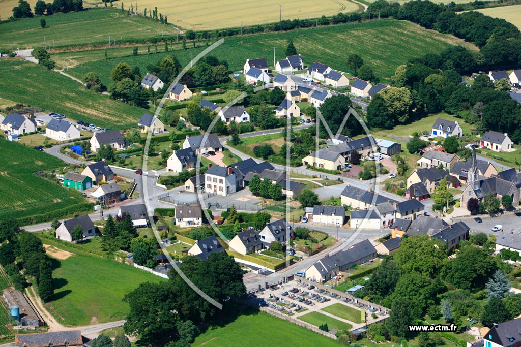 Photo arienne de Saint-Uniac