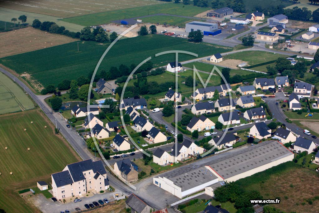 Photo arienne de Baguer-Morvan