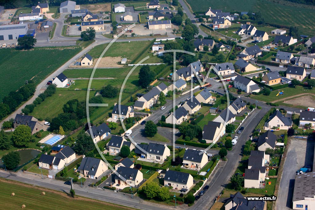 Photo arienne de Baguer-Morvan