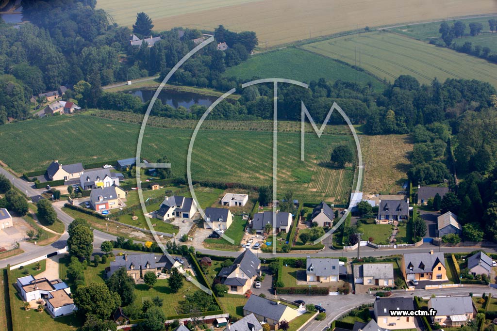 Photo arienne de Baguer-Morvan