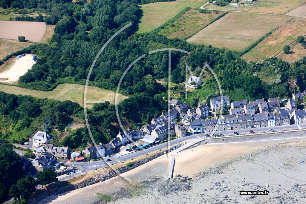 Photo arienne de Cancale (La Houle)