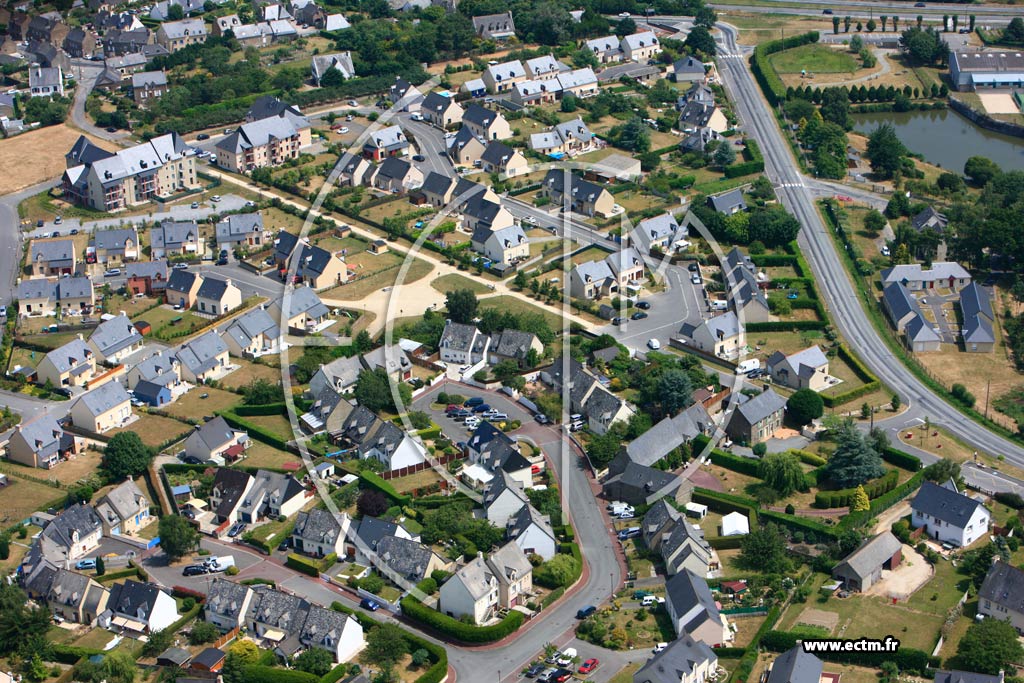 Photo arienne de Chteauneuf-d'Ille-et-Vilaine