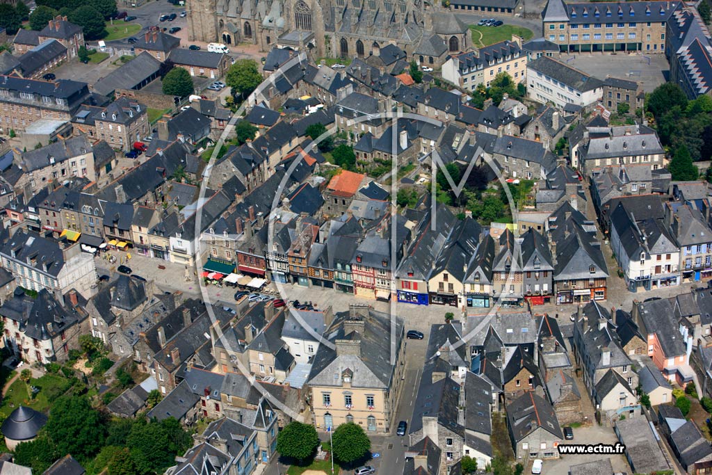 Photo arienne de Dol-de-Bretagne