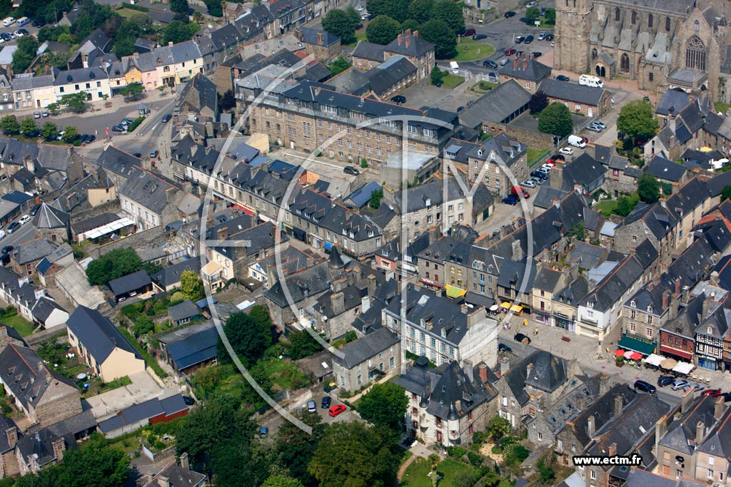 Photo arienne de Dol-de-Bretagne