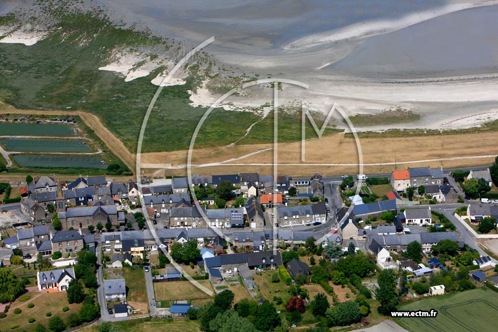 Photo arienne de Hirel (Vild la Marine)