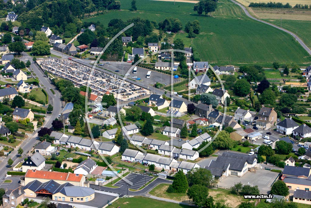 Photo arienne de Miniac-Morvan
