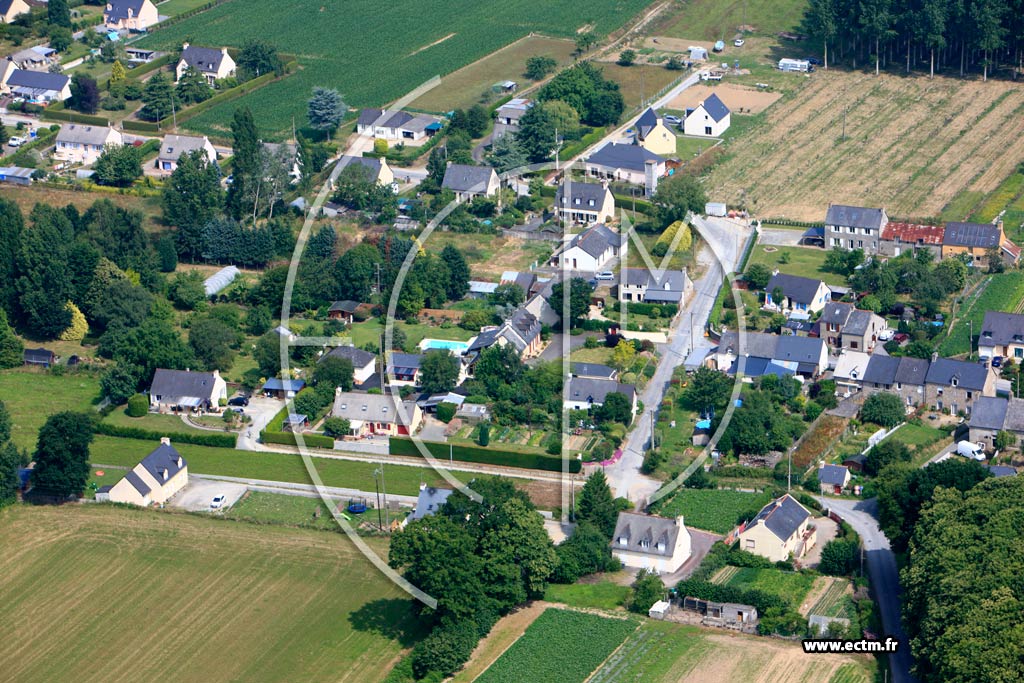 Photo arienne de Miniac-Morvan (Haut Gouillon)