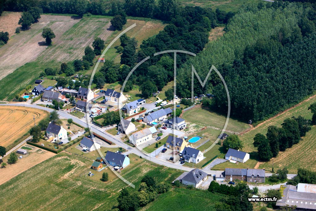 Photo arienne de Miniac-Morvan (L'Angle)