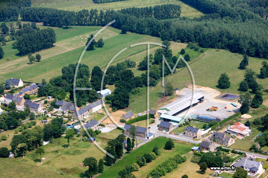 Photo arienne de Miniac-Morvan (L'Angle)