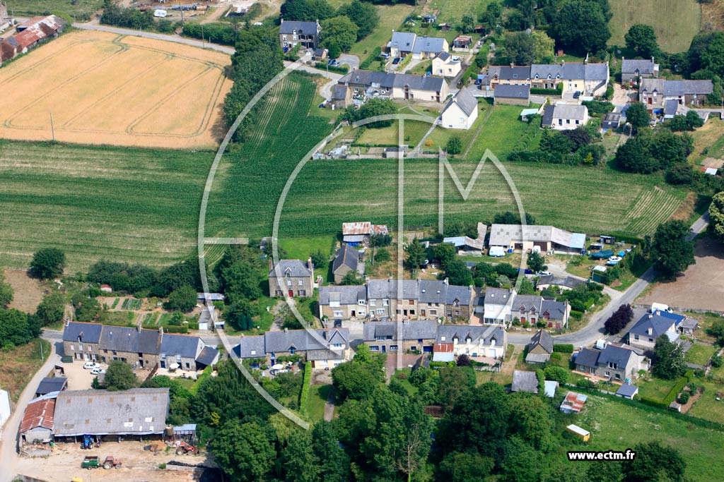 Photo arienne de Miniac-Morvan (La Roussaie)