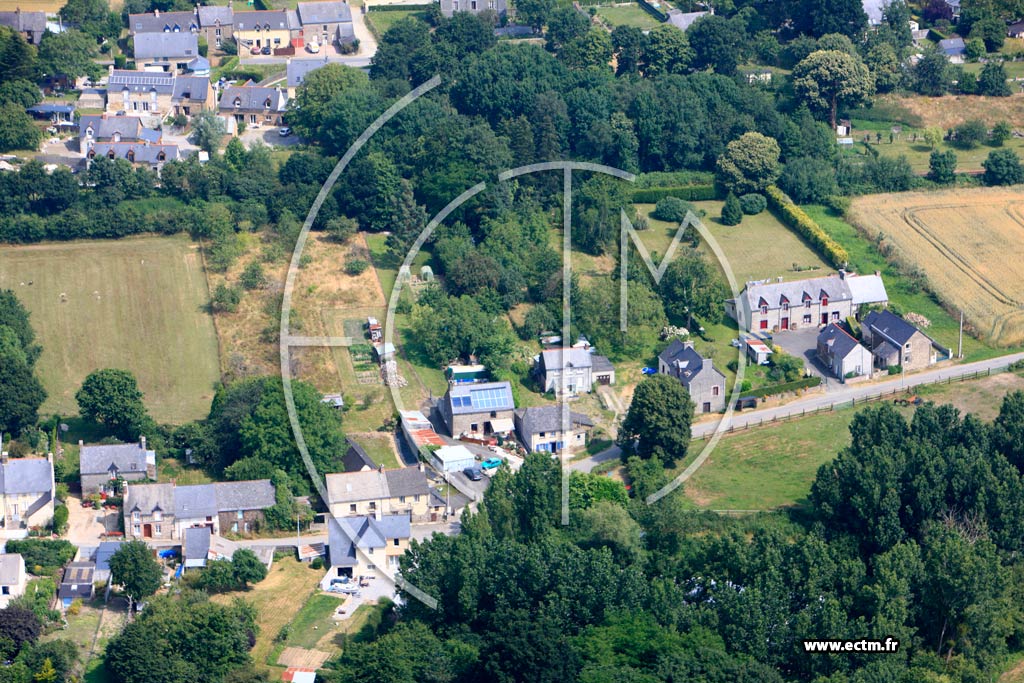 Photo arienne de Miniac-Morvan (La ville Oger)