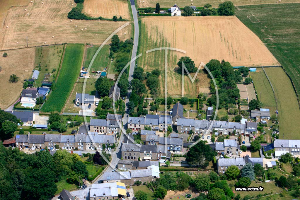 Photo arienne de Pleudihen-sur-Rance (La Chapelle de Mordreuc)