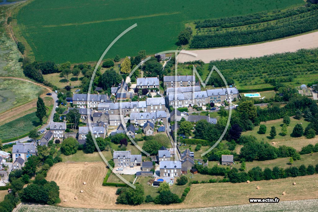 Photo arienne de Pleudihen-sur-Rance (La Coquenais)