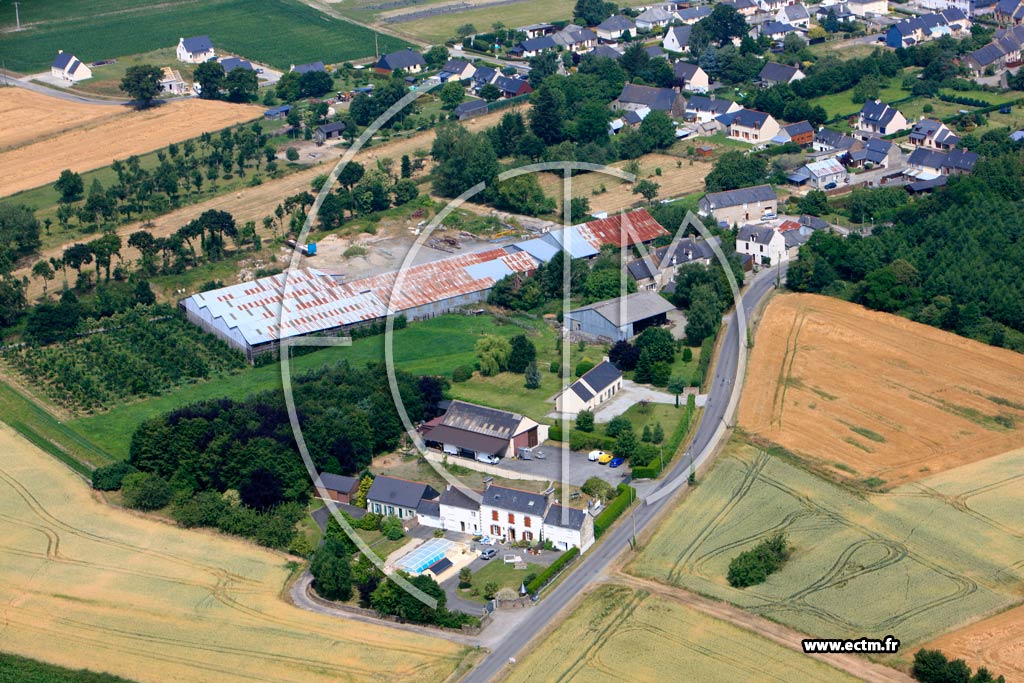 Photo arienne de Roz-Landrieux