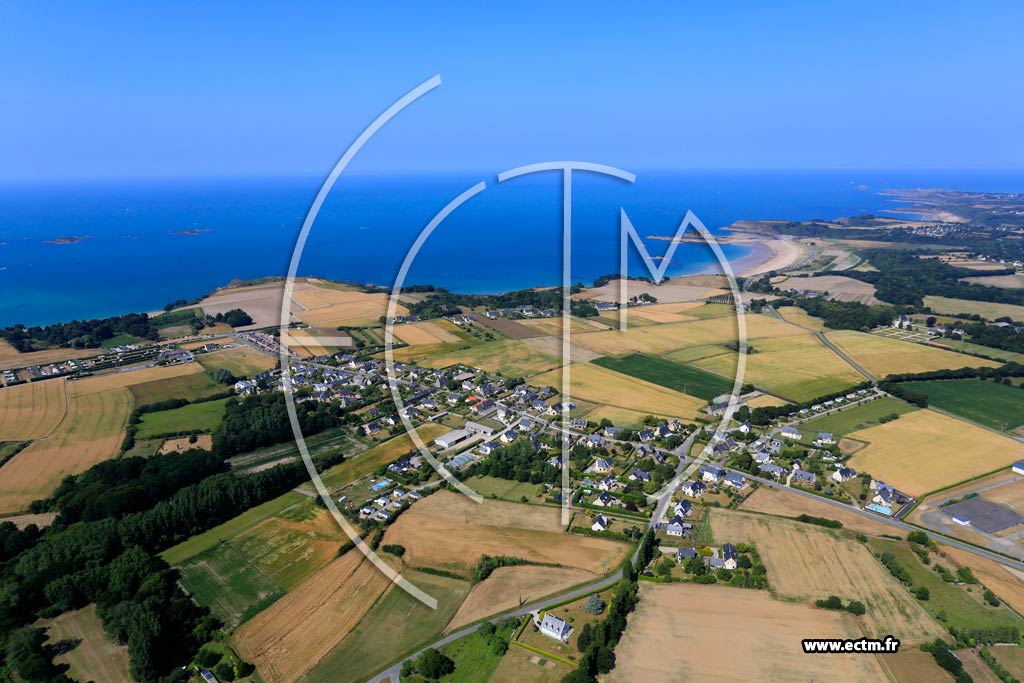 Photo arienne de Saint-Coulomb (La Mare)