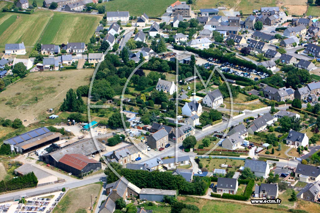 Photo arienne de Saint-Guinoux