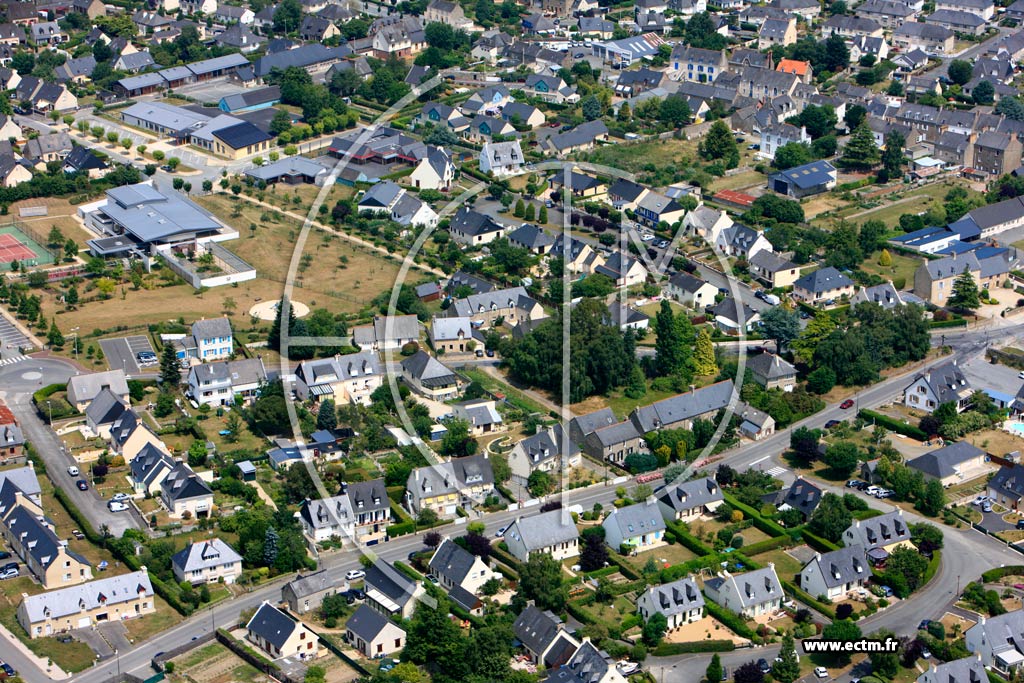 Photo arienne de Saint-Jouan-des-Gurets