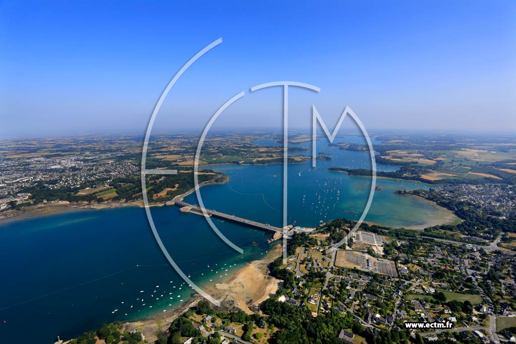 Photo arienne de Saint-Malo (Bassin de la Rance)