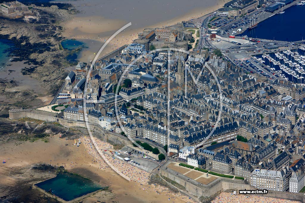 Photo arienne de Saint-Malo (Intra-Muros)