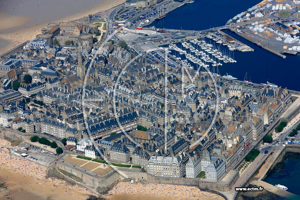 Photo arienne de Saint-Malo (Intra-Muros)