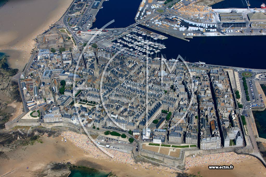 Photo arienne de Saint-Malo (Intra-Muros)
