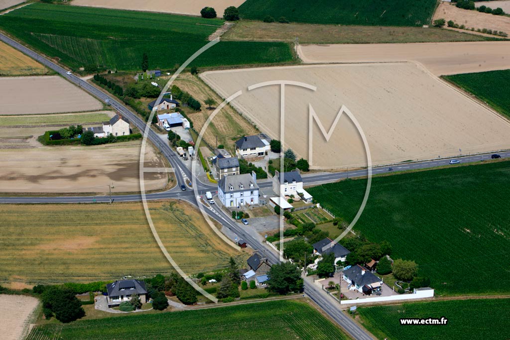 Photo arienne de Saint-Mloir-des-Ondes (La Croix de l'Ormel)
