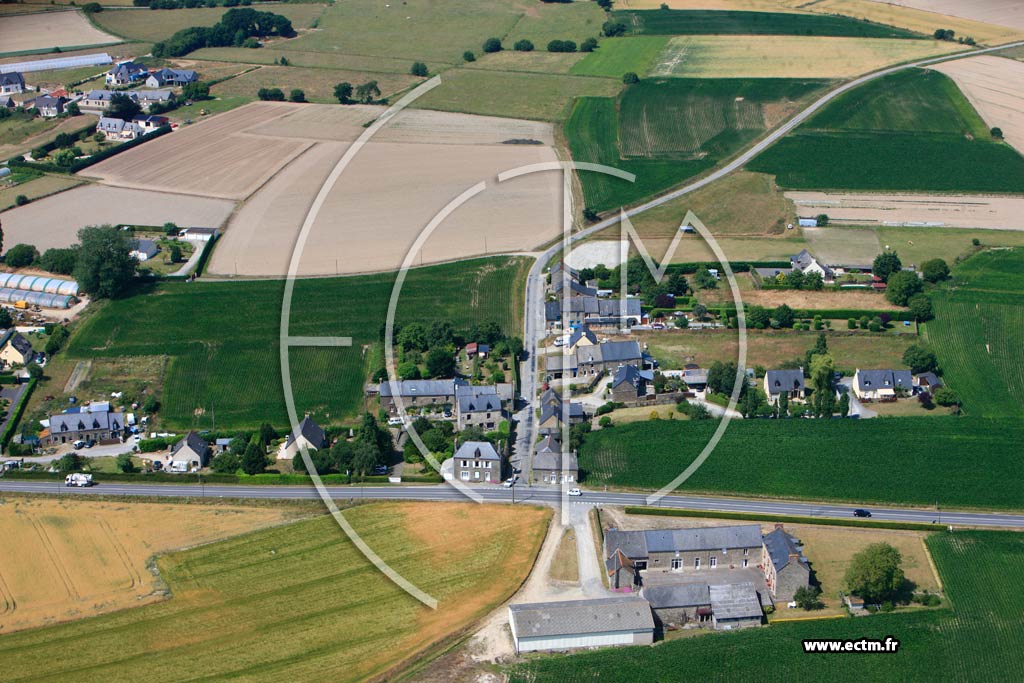 Photo arienne de Saint-Mloir-des-Ondes (La Haute ville)