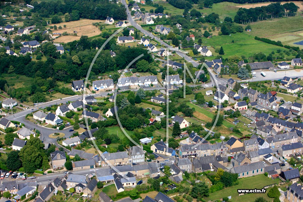 Photo arienne de Saint-Pierre-de-Plesguen
