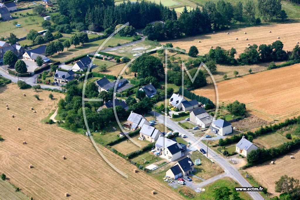 Photo arienne de Saint-Pierre-de-Plesguen