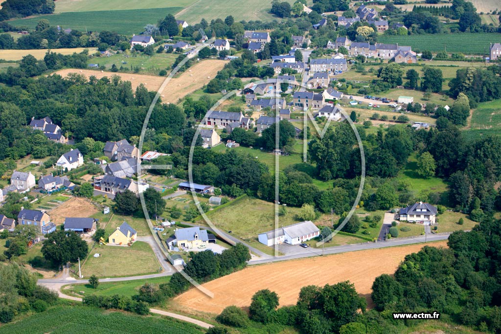 Photo arienne de Saint-Pierre-de-Plesguen (La Rivaudais)